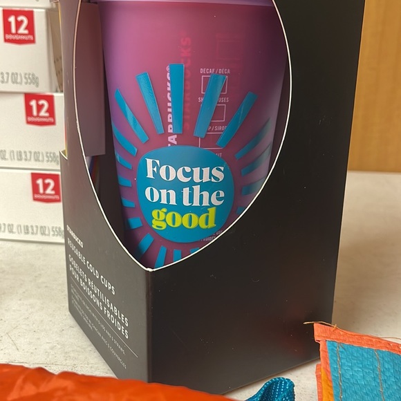 Starbucks Other - Starbucks reusable cold cups summer edition f5 pack with straws new with tags